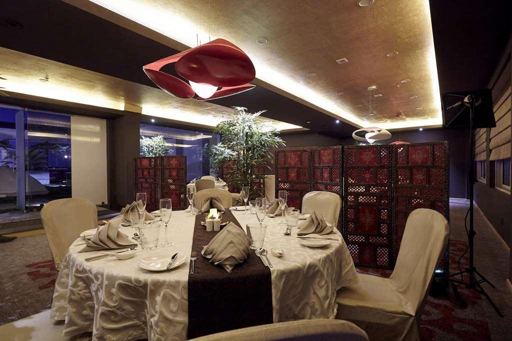 Turyaa Chennai - Omr It Expressway Hotel Restaurant photo